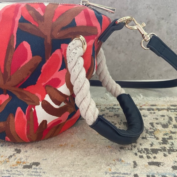 Small cute purse from Target - Picture 4 of 6